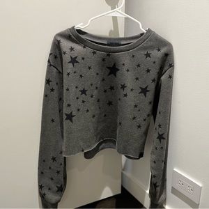 Grey cropped crewneck with stars